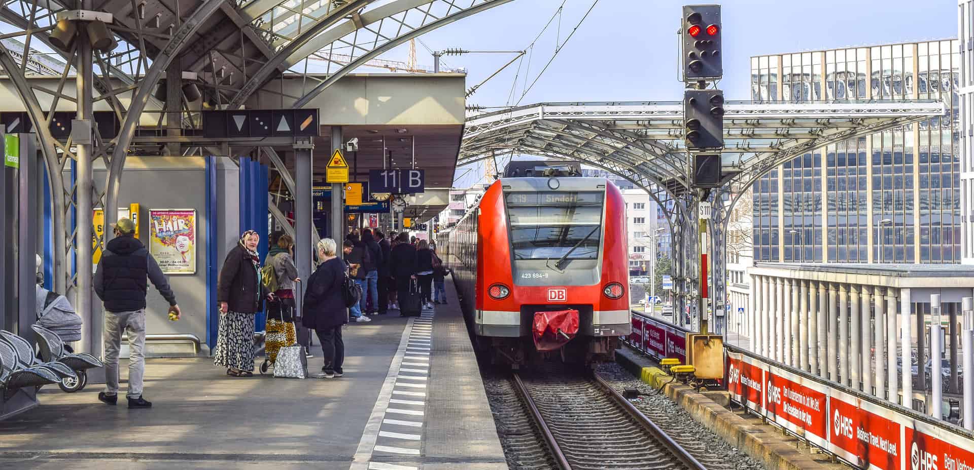 Zugverspätung am Bahnhof Duisburg